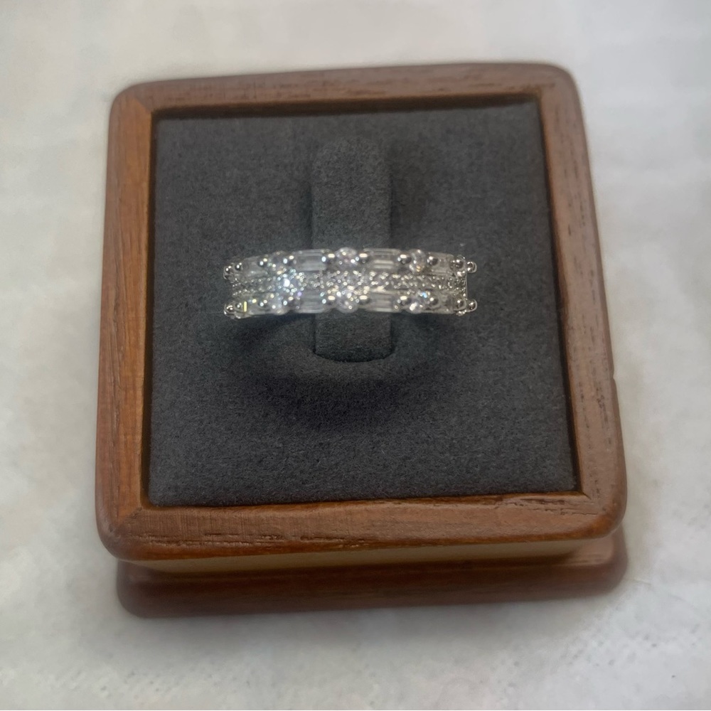 Rhinestone Sterling Silver plated Band Ring Sparkly